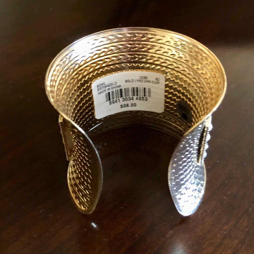 Cuff bracelet - Picture 2 of 2